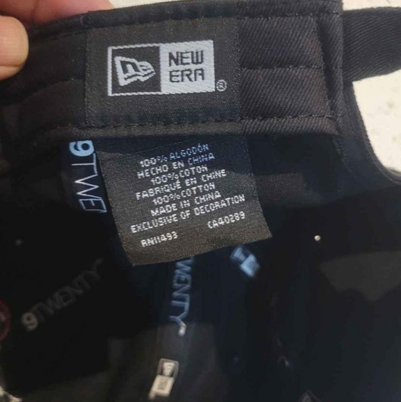 Toronto Raptors 2019 NBA Finals Champions - Trophy OTC 9TWENTY Adjustable Hat - Picture 2 of 2